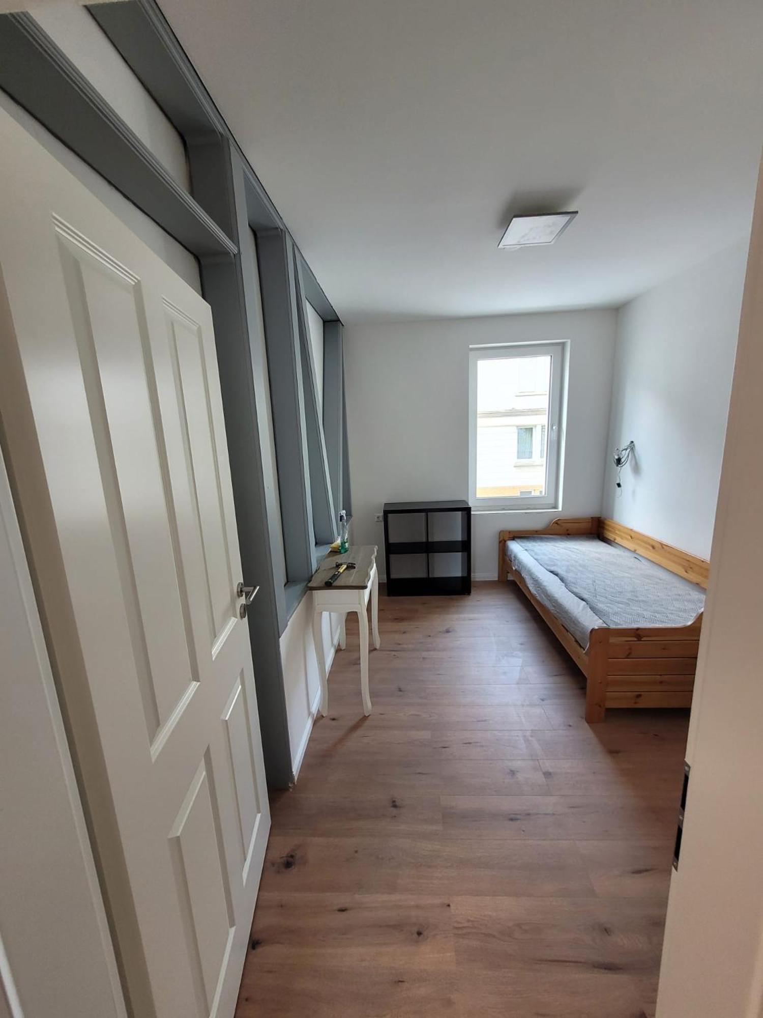 Schoene 3,5 Zimmer Handwerkerwohnung Free Parking Gute Lage Albstadt Bagian luar foto